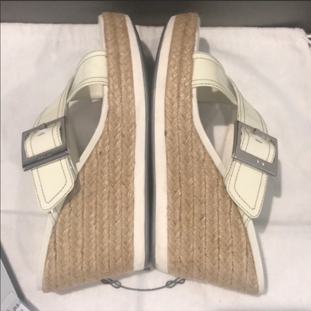 Authentic Prada patent leather wedge sandals 7.5 - Picture 4 of 12